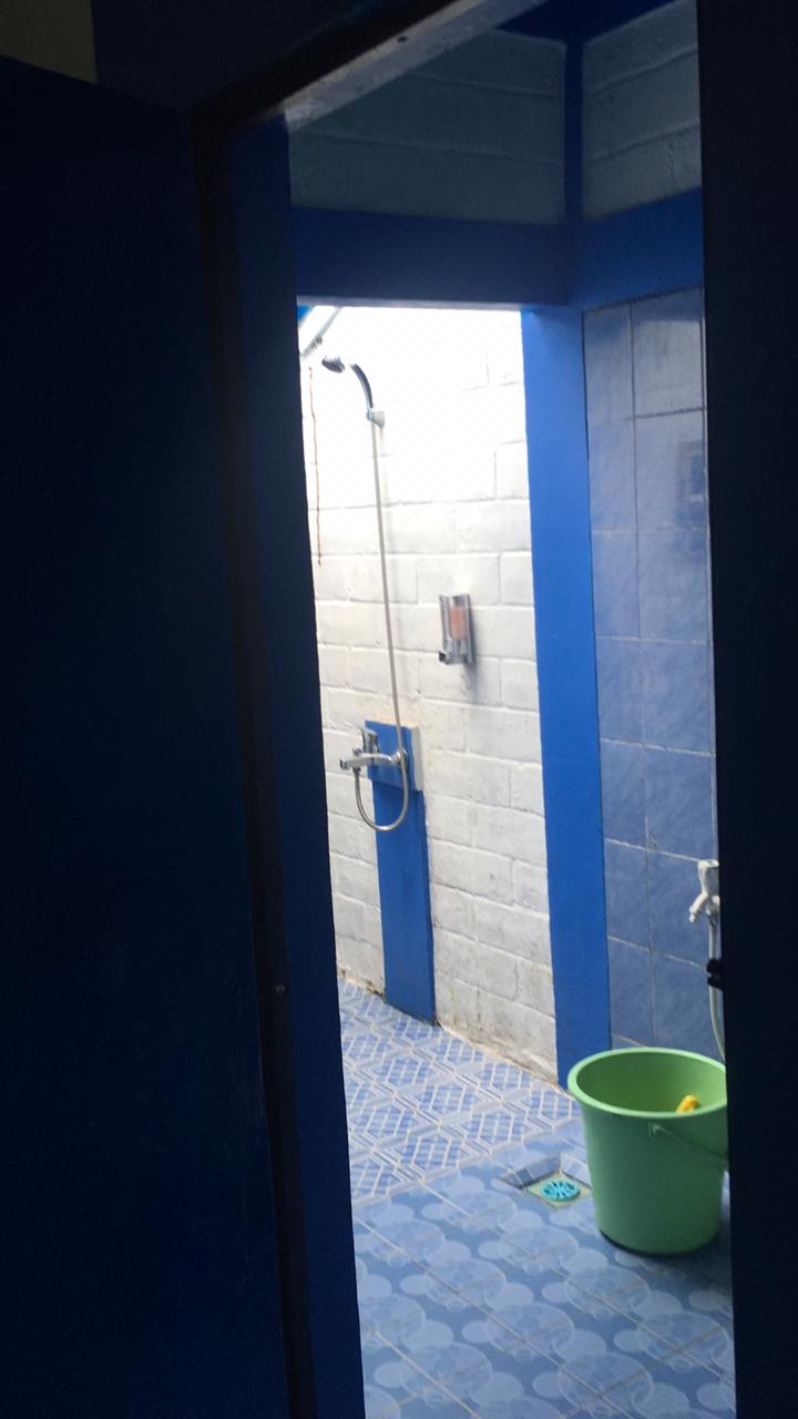 Kamar Cendana 3p Family di Omah Alchy Cottage & Resort (Pinggir Laut)